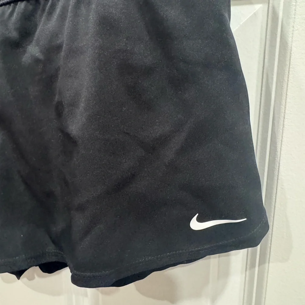 Nike Women's Black Board short Swim Bottoms M